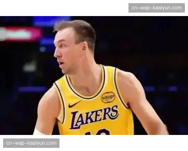 湖人签下21岁射手史密斯，补强后卫深度应对伤病